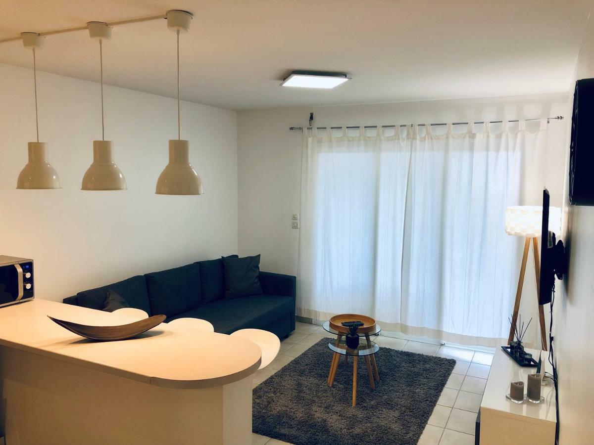 Appartement Au Bord De L'Eau Льо Мул Екстериор снимка